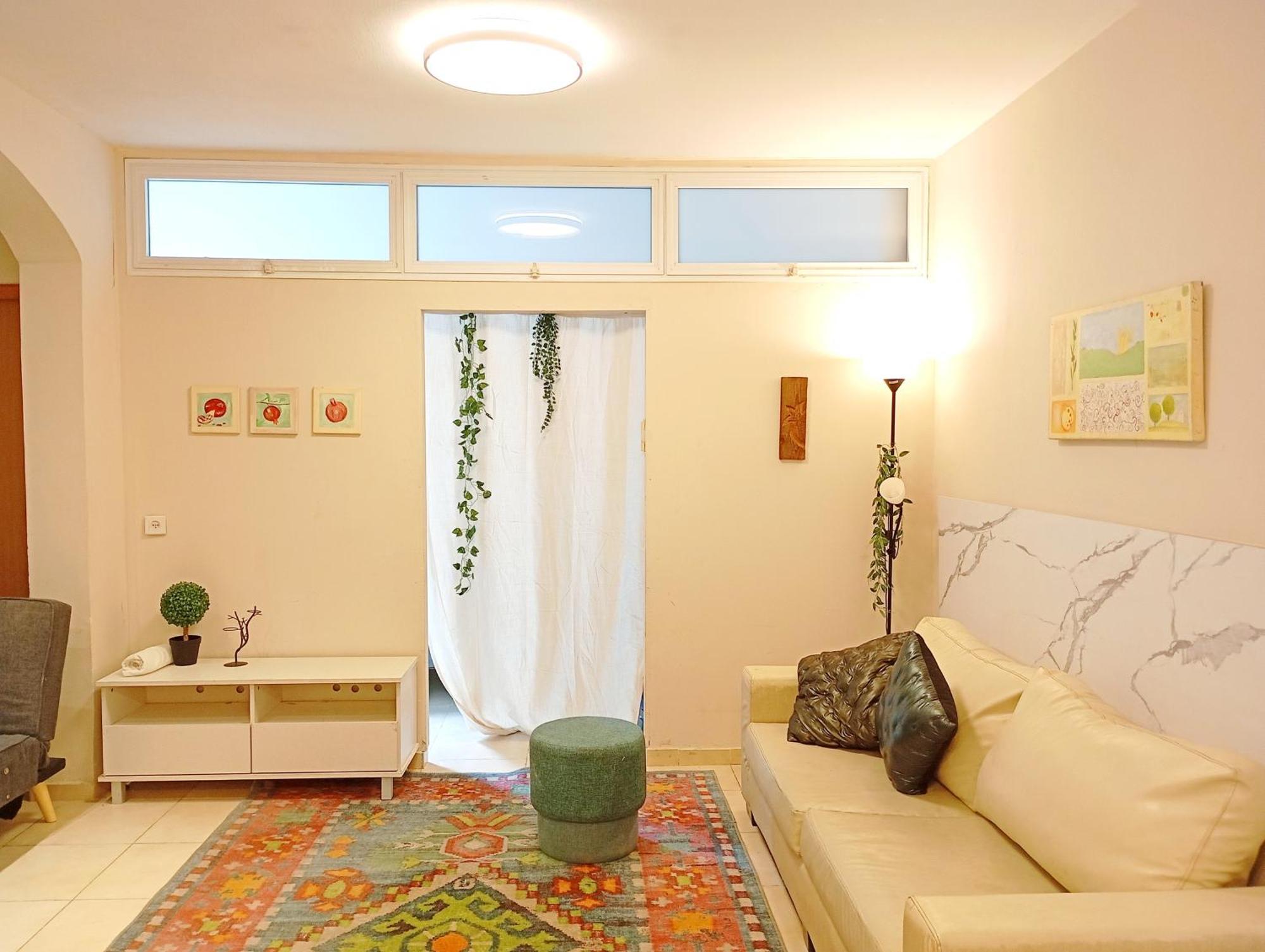 בין העצים Apartment Petach Tikva Екстериор снимка