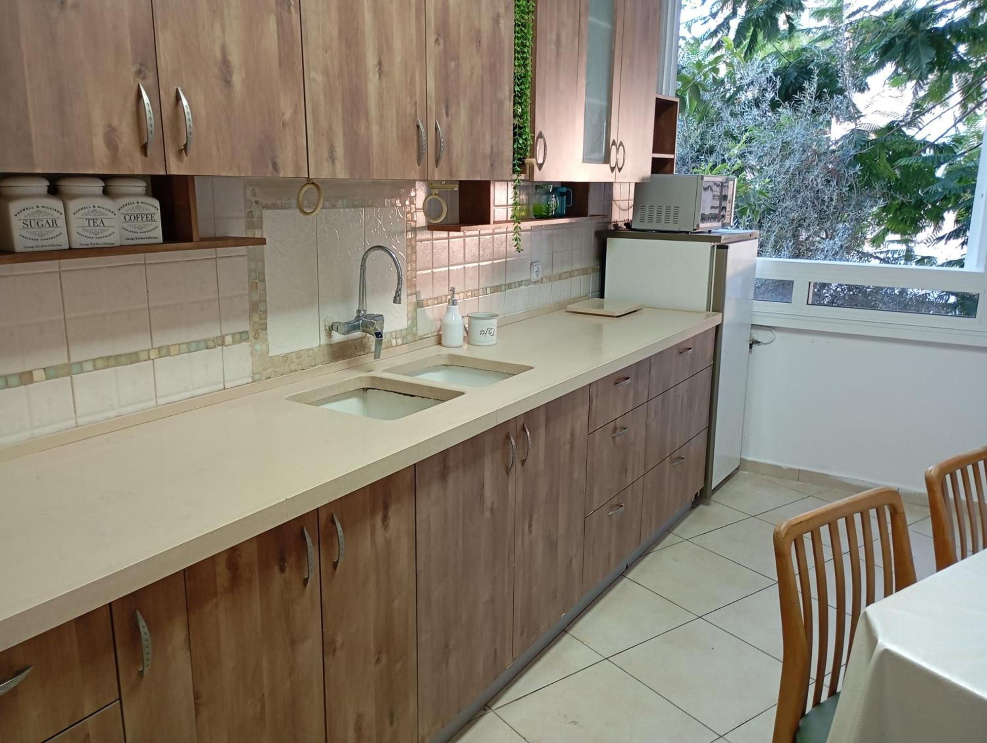 בין העצים Apartment Petach Tikva Екстериор снимка